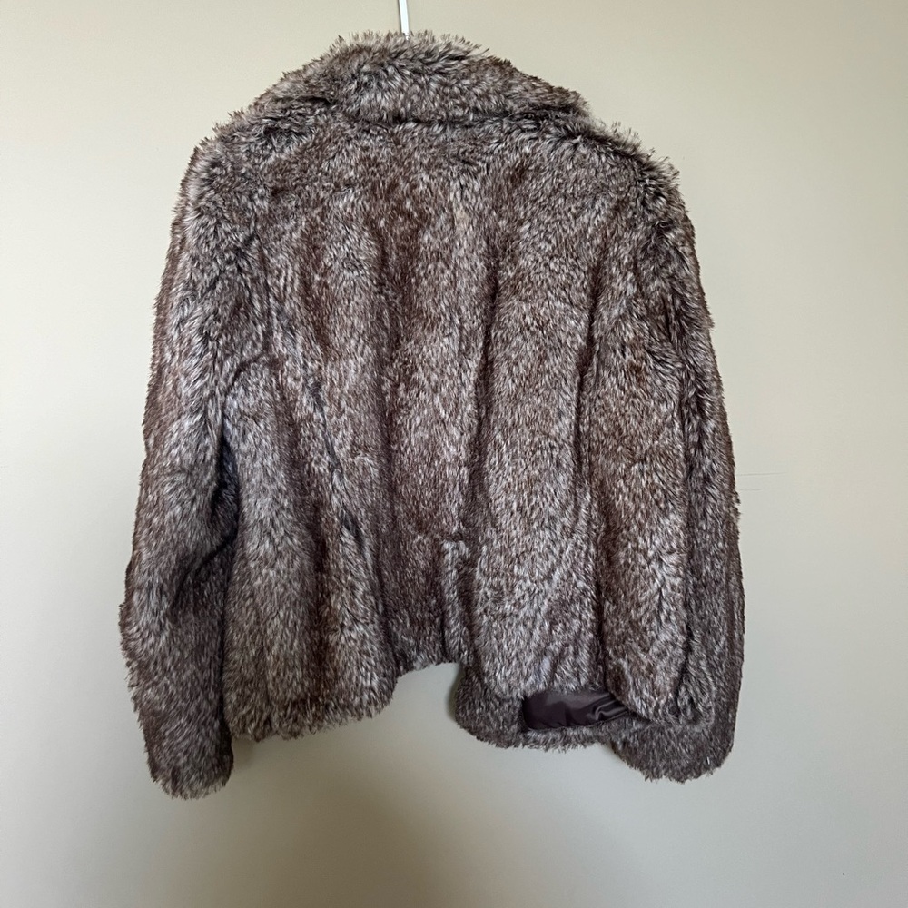 Faux Fur Jacket - Picture 4 of 4
